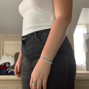 charcoal gray skinny jeans